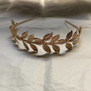 NEW Urban Outfitters Gold Plated Leaf Headband